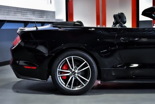 2016 Ford Mustang Ecoboost Convertible 2.3 à venda (imagem 54 de 86)