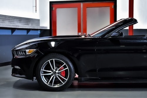 2016 Ford Mustang Ecoboost Convertible 2.3 à venda (imagem 68 de 86)