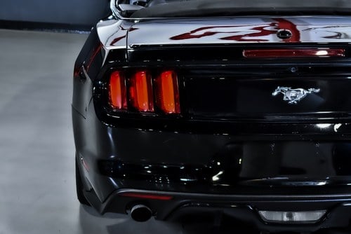 2016 Ford Mustang Ecoboost Convertible 2.3 à venda (imagem 75 de 86)