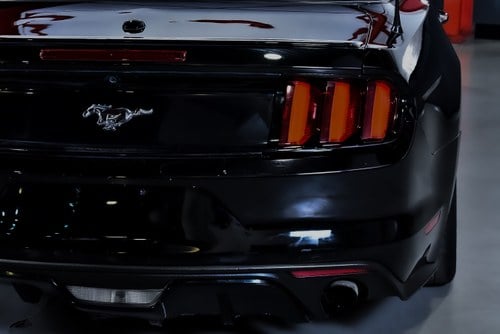 2016 Ford Mustang Ecoboost Convertible 2.3 à venda (imagem 76 de 86)