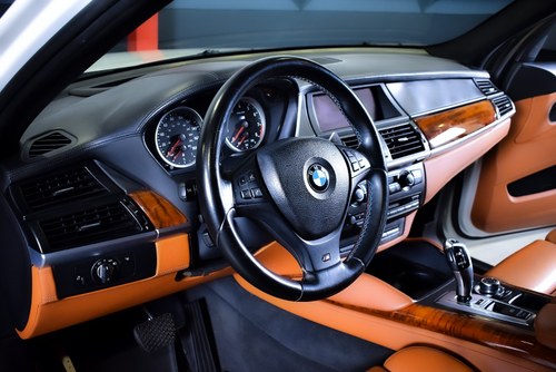 2012 BMW E70 X5M zum Verkauf (Bild 36 von 108)