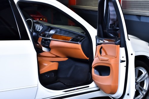 2012 BMW E70 X5M zum Verkauf (Bild 48 von 108)