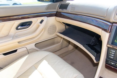 2000 BMW 750i E38 En venta (imagen 50 de 135)