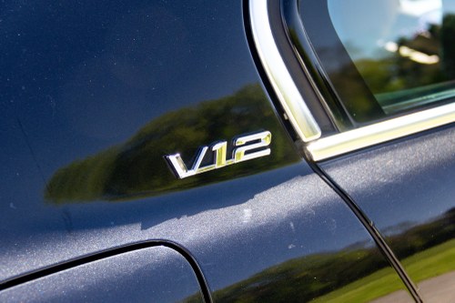 2000 BMW 750i E38 En venta (imagen 98 de 135)