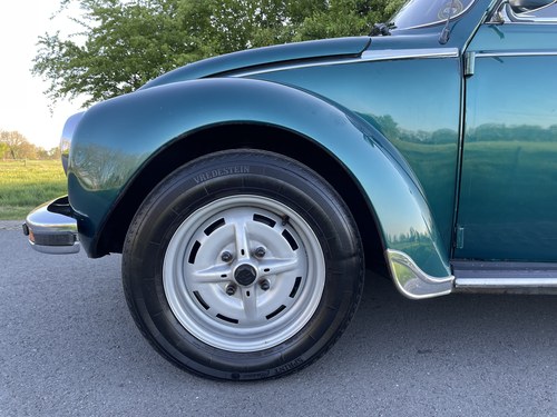 1976 Volkswagen Beetle Karmann Convertible En venta (imagen 57 de 154)