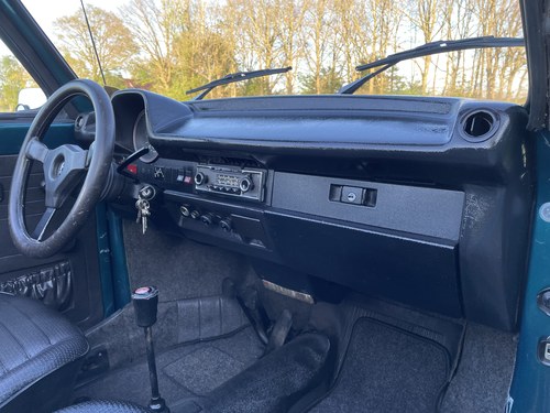 1976 Volkswagen Beetle Karmann Convertible En venta (imagen 59 de 154)