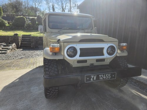 1976 Toyota Land Cruiser FJ40 till salu (bild 3 av 124)