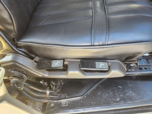 1976 Toyota Land Cruiser FJ40 till salu (bild 42 av 124)