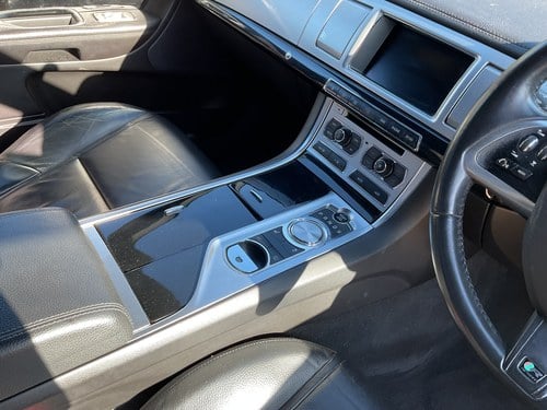 2013 Jaguar XF R-Sport TDV6 211 3L V6 X250 zum Verkauf (Bild 8 von 82)