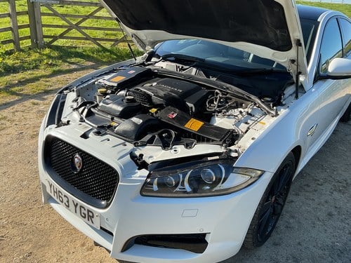 2013 Jaguar XF R-Sport TDV6 211 3L V6 X250 zum Verkauf (Bild 74 von 82)