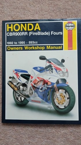 1995 Honda CBR 900RR Fireblade SC28 ‘Fox Eye’ Urban Tiger For Sale (picture 77 of 80)