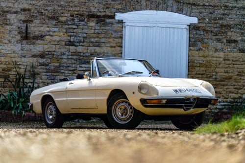 1973 Alfa Romeo Spider 2000 RHD Series 2 For Sale (picture 1 of 168)