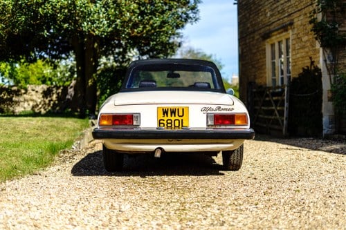 1973 Alfa Romeo Spider 2000 RHD Series 2 For Sale (picture 11 of 168)