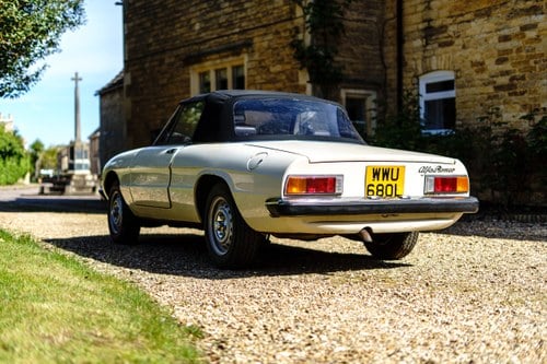 1973 Alfa Romeo Spider 2000 RHD Series 2 For Sale (picture 12 of 168)