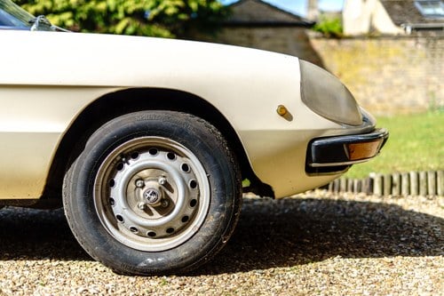 1973 Alfa Romeo Spider 2000 RHD Series 2 For Sale (picture 60 of 168)