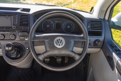 2015 Volkswagen T30 Transporter Camper Van For Sale (picture 52 of 146)