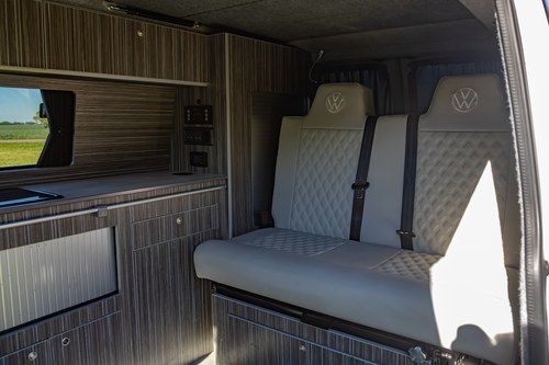 2015 Volkswagen T30 Transporter Camper Van For Sale (picture 9 of 146)