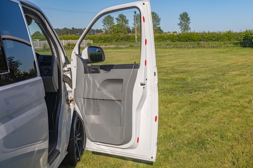 2015 Volkswagen T30 Transporter Camper Van For Sale (picture 112 of 146)