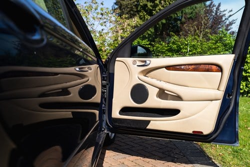 2009 Jaguar X-Type Sovereign 2.2L TDI Manual For Sale (picture 24 of 97)