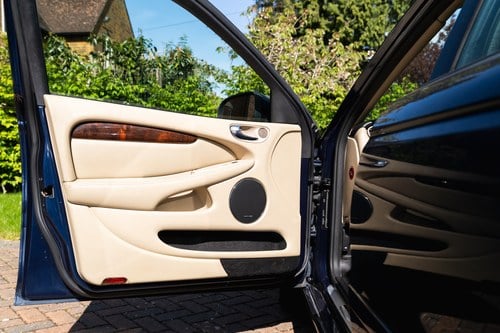 2009 Jaguar X-Type Sovereign 2.2L TDI Manual For Sale (picture 31 of 97)