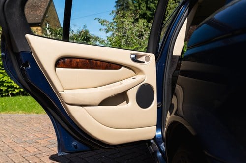 2009 Jaguar X-Type Sovereign 2.2L TDI Manual For Sale (picture 33 of 97)