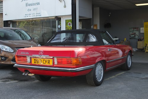 1986 Mercedes-Benz 300SL R107 For Sale (picture 19 of 175)