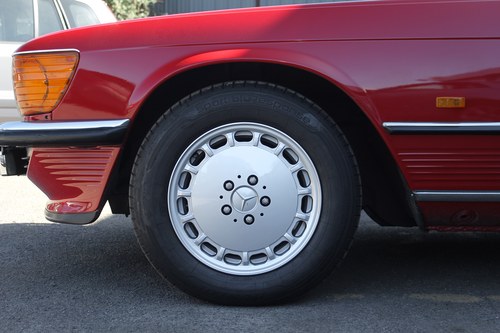 1986 Mercedes-Benz 300SL R107 For Sale (picture 28 of 175)