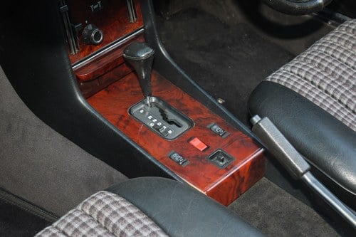 1986 Mercedes-Benz 300SL R107 For Sale (picture 48 of 175)