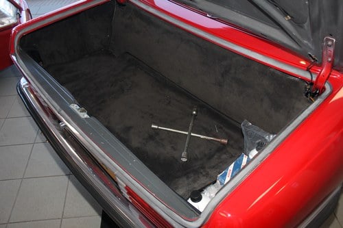 1986 Mercedes-Benz 300SL R107 For Sale (picture 69 of 175)