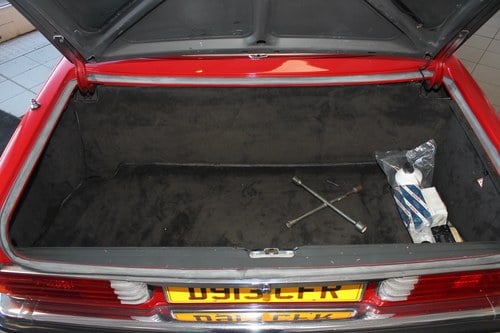 1986 Mercedes-Benz 300SL R107 For Sale (picture 71 of 175)