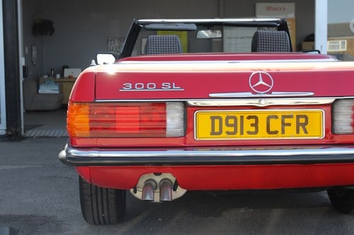 1986 Mercedes-Benz 300SL R107 For Sale (picture 88 of 175)