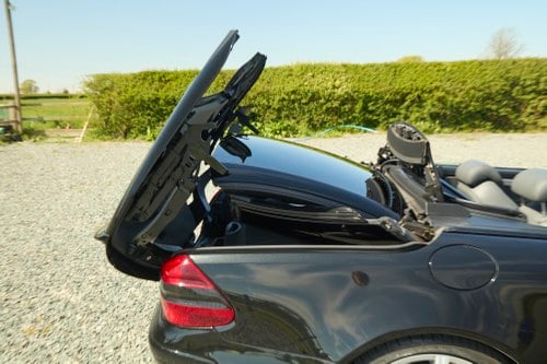 2005 Mercedes SL55 AMG Kompressor R230 En venta (imagen 151 de 197)