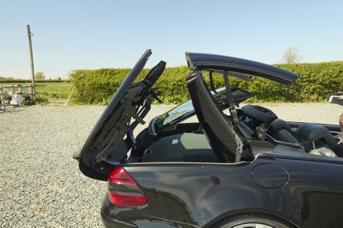 2005 Mercedes SL55 AMG Kompressor R230 En venta (imagen 158 de 197)