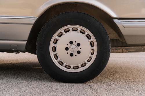 1990 Mercedes-Benz C126 560SEC For Sale (picture 10 of 177)