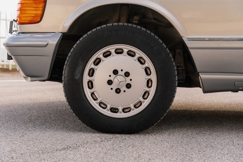 1990 Mercedes-Benz C126 560SEC For Sale (picture 11 of 177)