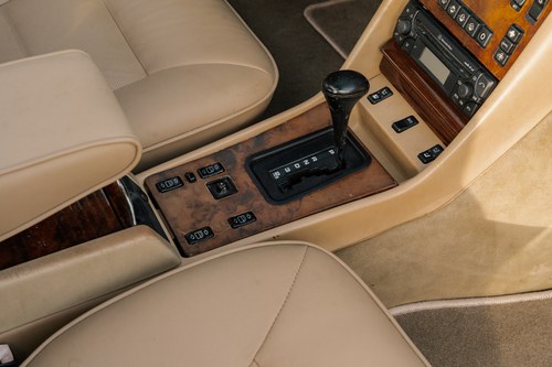 1990 Mercedes-Benz C126 560SEC For Sale (picture 34 of 177)