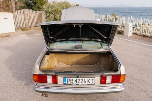 1990 Mercedes-Benz C126 560SEC For Sale (picture 61 of 177)