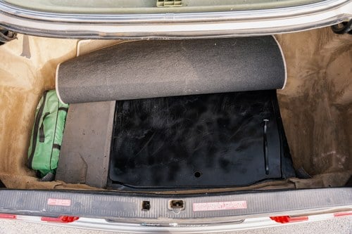 1990 Mercedes-Benz C126 560SEC For Sale (picture 69 of 177)