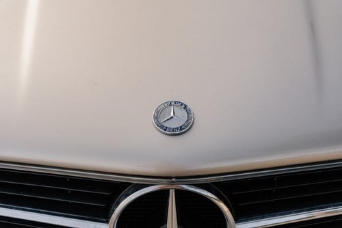 1990 Mercedes-Benz C126 560SEC For Sale (picture 71 of 177)