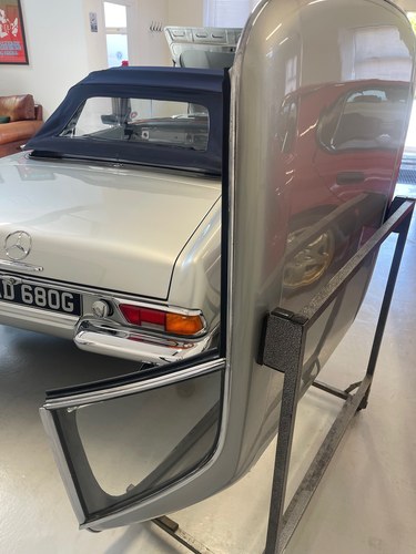 1969 Mercedes-Benz 280 SL W113 'Pagoda' with Hardtop For Sale (picture 126 of 147)