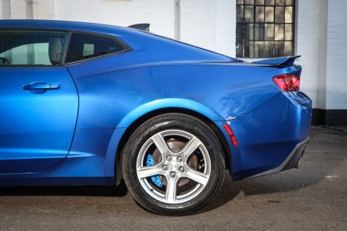 2016 Chevrolet Camaro LT till salu (bild 43 av 71)