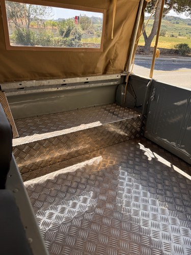 1962 Land Rover Series IIA 88" In vendita (immagine 36 di 127)