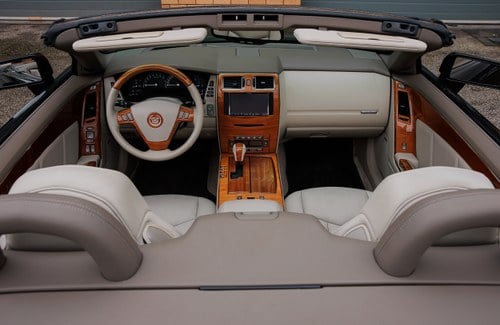 2005 Cadillac XLR 4.6L Roadster LHD zum Verkauf (Bild 37 von 47)