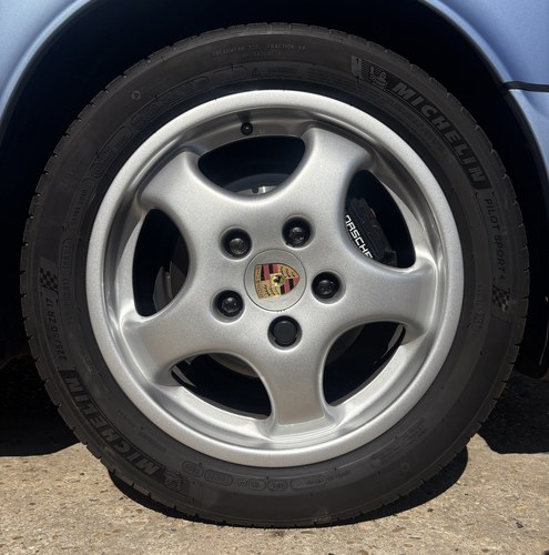 1992 Porsche 911 Carrera 4 Targa 964 Manual For Sale (picture 21 of 112)