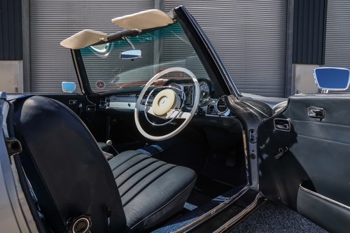 1969 Mercedes-Benz 280 SL W113 'Pagoda' with Hardtop For Sale (picture 17 of 147)