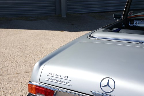 1969 Mercedes-Benz 280 SL W113 'Pagoda' with Hardtop For Sale (picture 102 of 147)