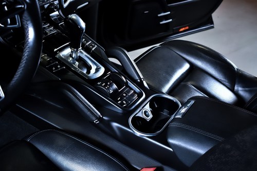 2015 Porsche Cayenne S 3,6L V6 à venda (imagem 33 de 89)