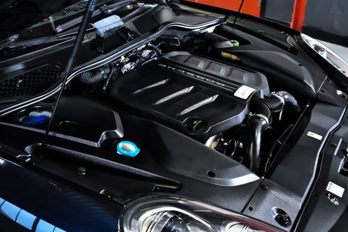 2015 Porsche Cayenne S 3,6L V6 à venda (imagem 85 de 89)