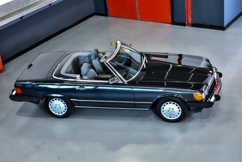 1988 Mercedes-Benz R107 560SL For Sale (picture 12 of 97)