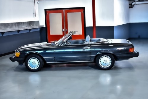 1988 Mercedes-Benz R107 560SL For Sale (picture 19 of 97)